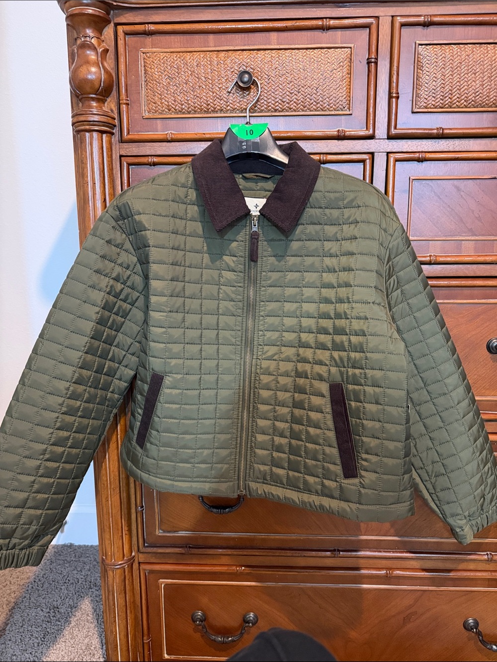 NWT Tuckernuck Box Quilt Mason Jacket Army Green M/L Corduroy Collar